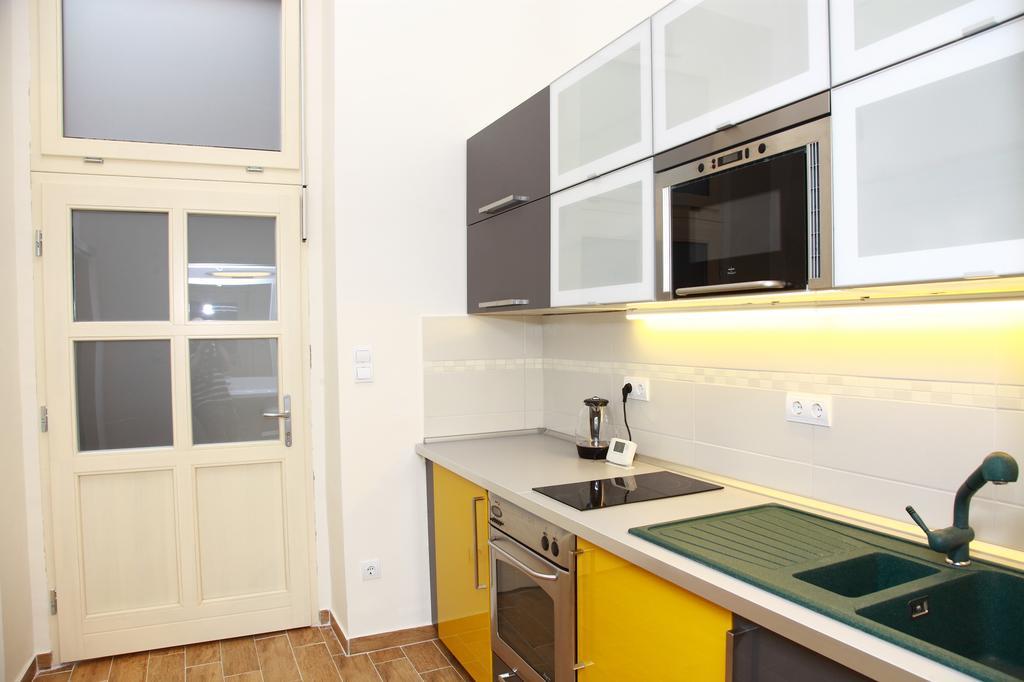 דירות בודפשט Flat On Andrassy Avenue מראה חיצוני תמונה